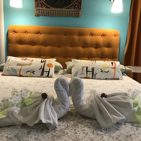 B&B Aurora Domus D'A-Mare Pesaro Zewnętrze zdjęcie