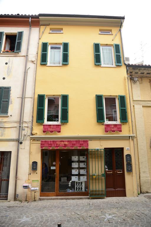 B&B Aurora Domus D'A-Mare Pesaro Zewnętrze zdjęcie