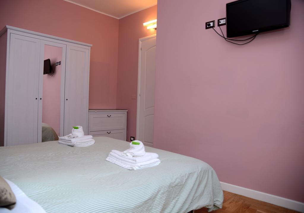 B&B Aurora Domus D'A-Mare Pesaro Zewnętrze zdjęcie